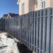 Преимущества забора из металлического штакетника