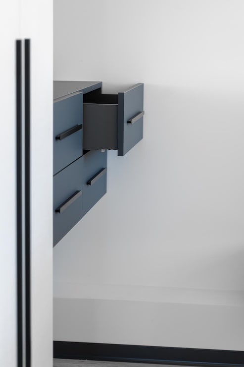 Выбор материалов и инструментов для шкафа из гипсокартона