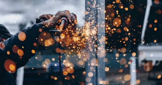 Угловая шлифовальная машинка — какую выбрать?